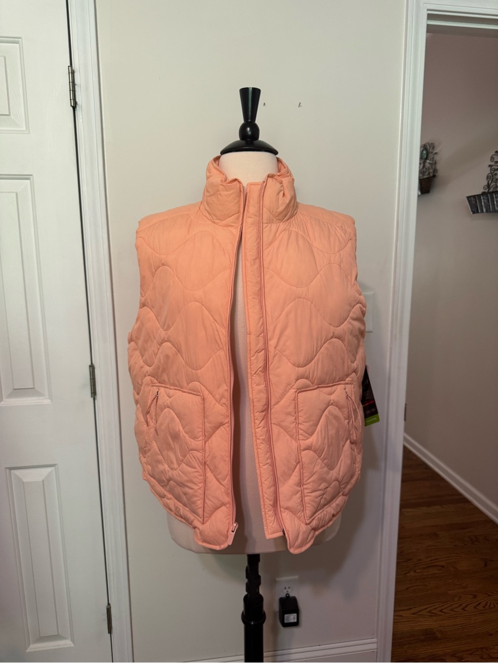 FLX Puffer Vest in blush coral -NWT